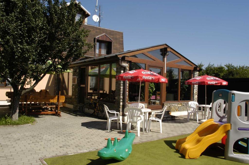 Penzion Tatry Poprad Luaran gambar